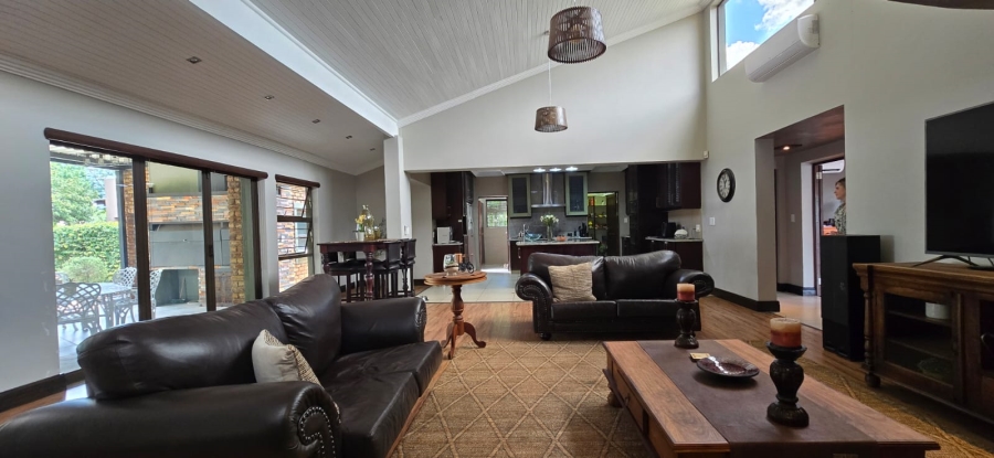 4 Bedroom Property for Sale in Wilkoppies North West